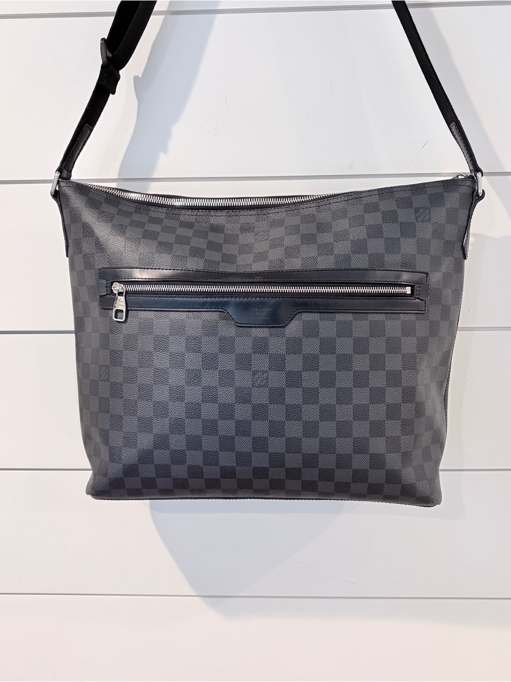 Louis Vuitton Mick GM Messenger Bag Damier Graphite Canvas Luxe Travel Crossbody - Picture 6 of 16